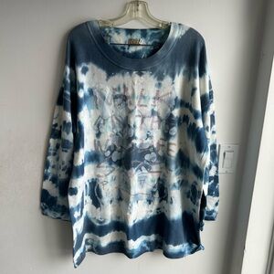 The People of The Labyrinths long sleeve tie-dye top. Oversized small.
